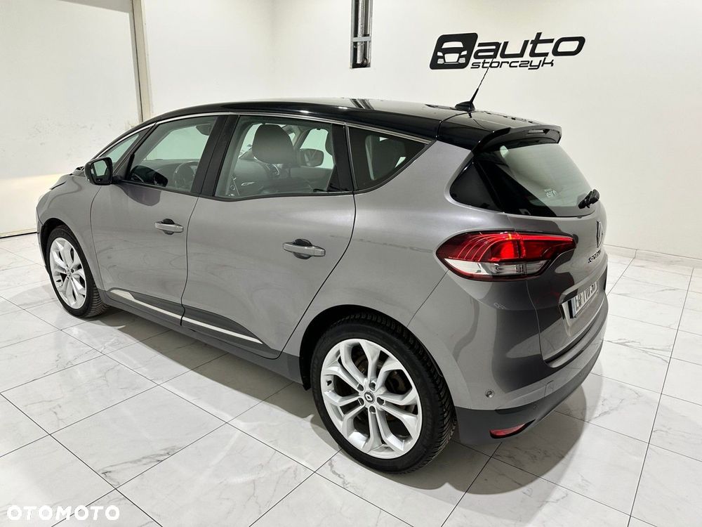Renault Scenic - 17