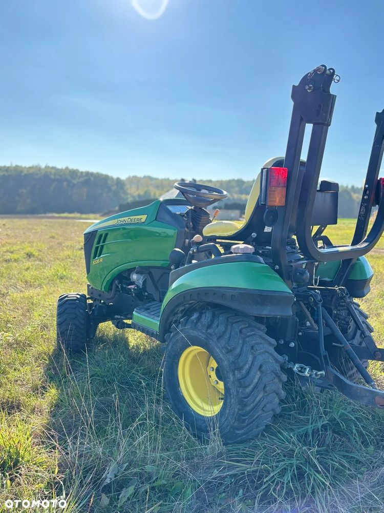 John Deere 1026r - 5