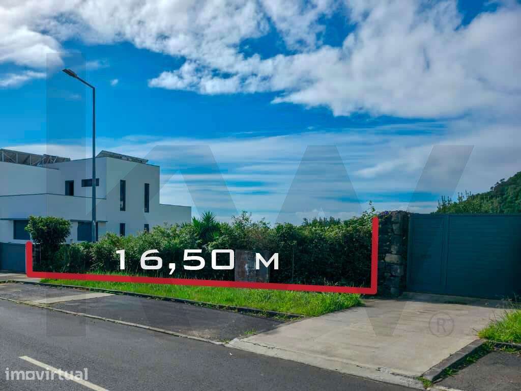 Lote urbano em Fajã de Baixo, Ponta Delgada - Grande imagem: 2/17