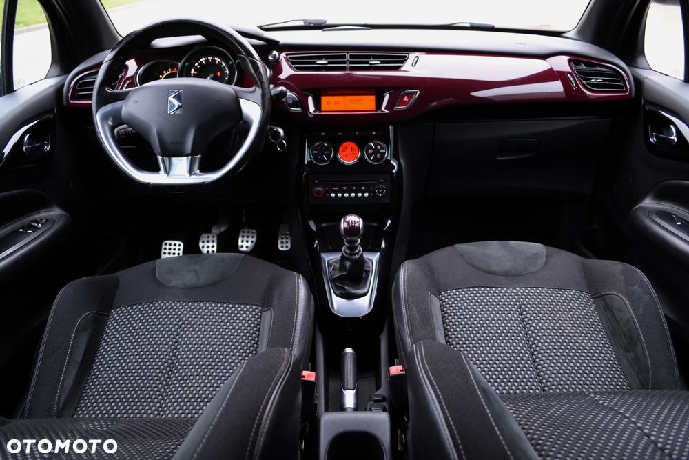 Citroën DS3 THP 155 SportChic - 9