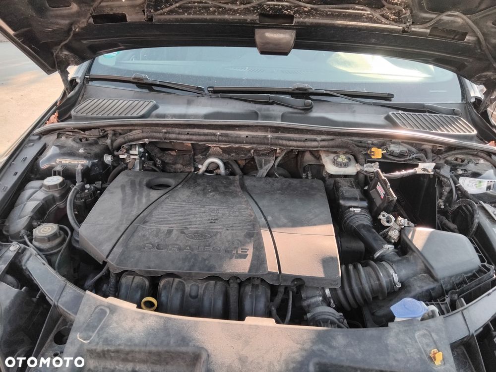 Ford Mondeo mk4 z silnikiem 2,0 benzyna i skrzynią manualną 5 biegów lakier ozn. G6 - 5