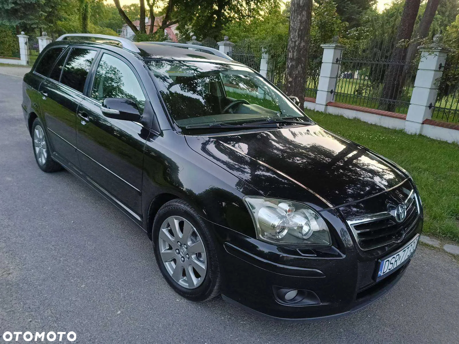 Toyota Avensis 1.8 VVT-i Combi Sol - 9