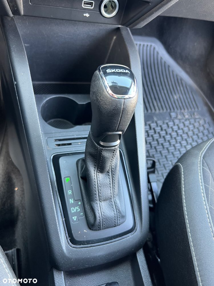 Skoda Fabia 1.0 TSI Style Color DSG - 16