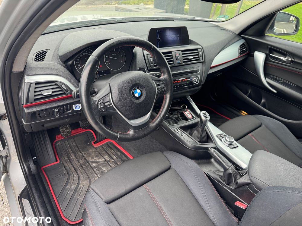 BMW Seria 1 118d Sport Line - 16
