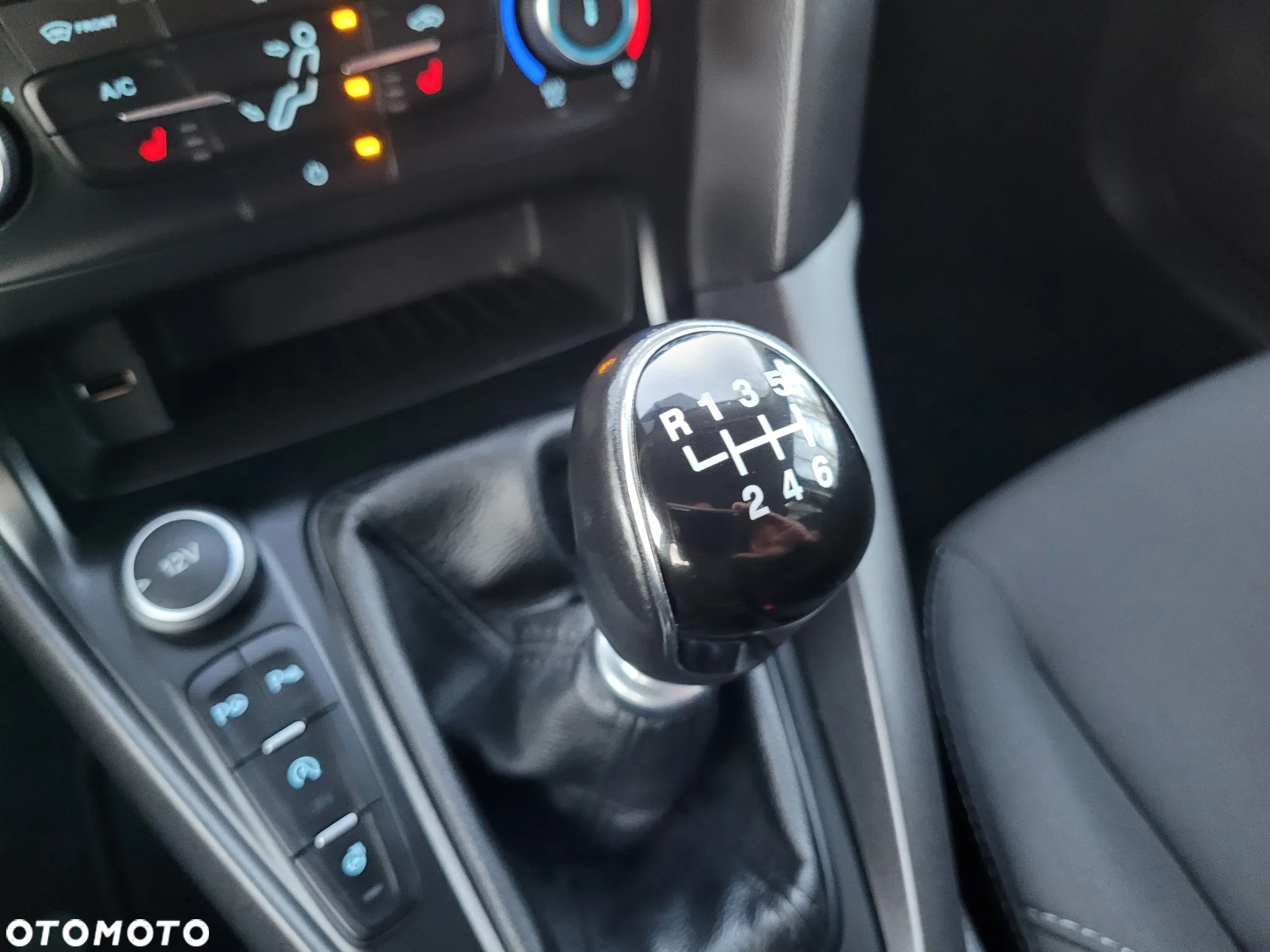 Ford Focus - 26