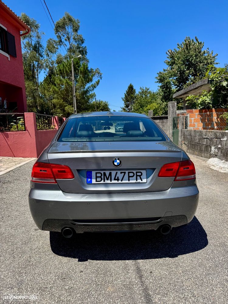 BMW 320 d Coupe - 24