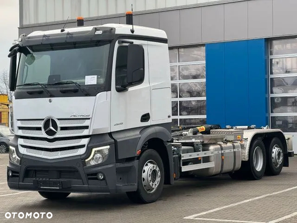 Mercedes-Benz Actros 2545 6x2 HYVA oś skrętna/podnoszona