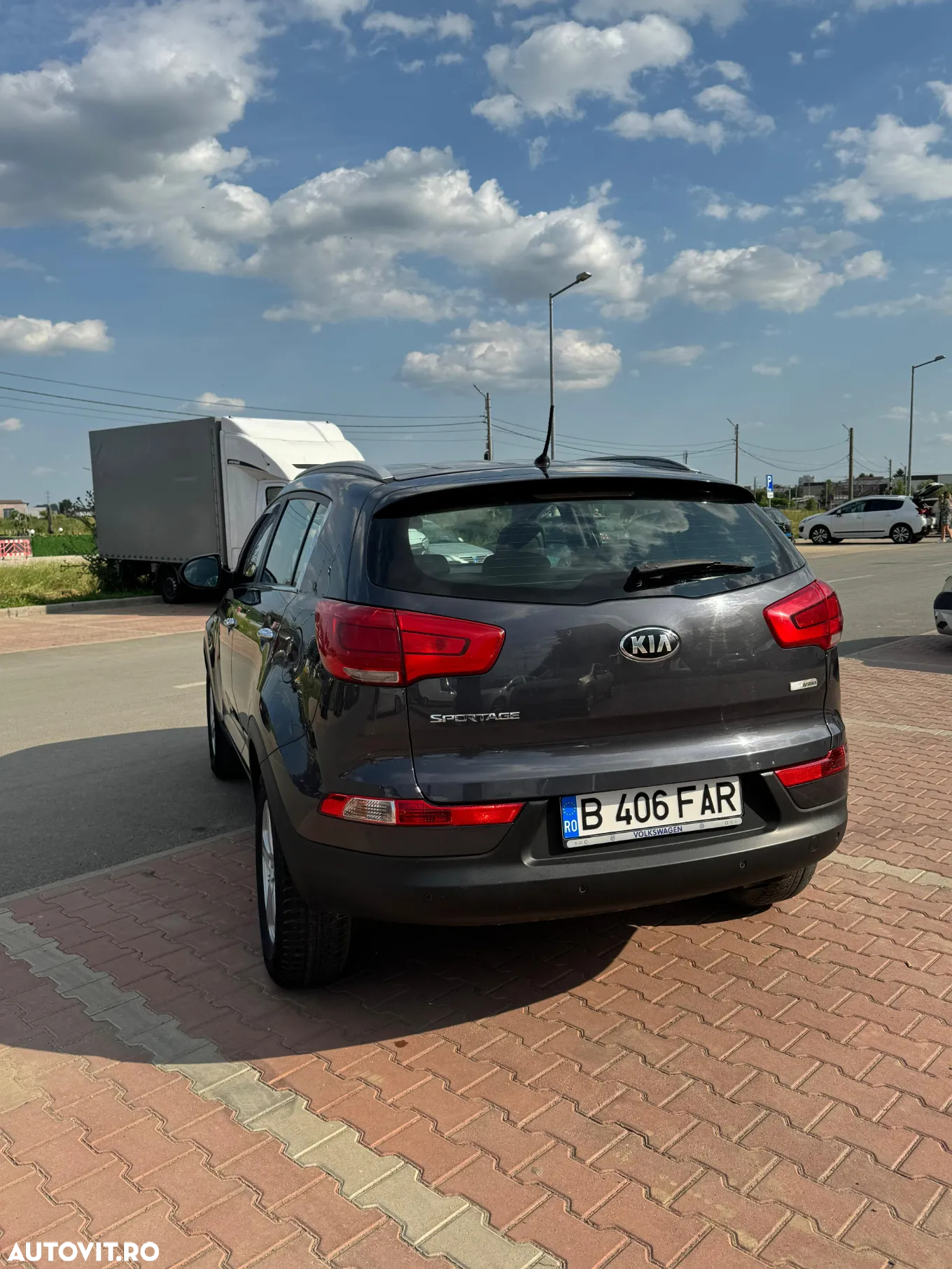 Kia Sportage 1.6 GSL MT 4x2 STYLE - 4