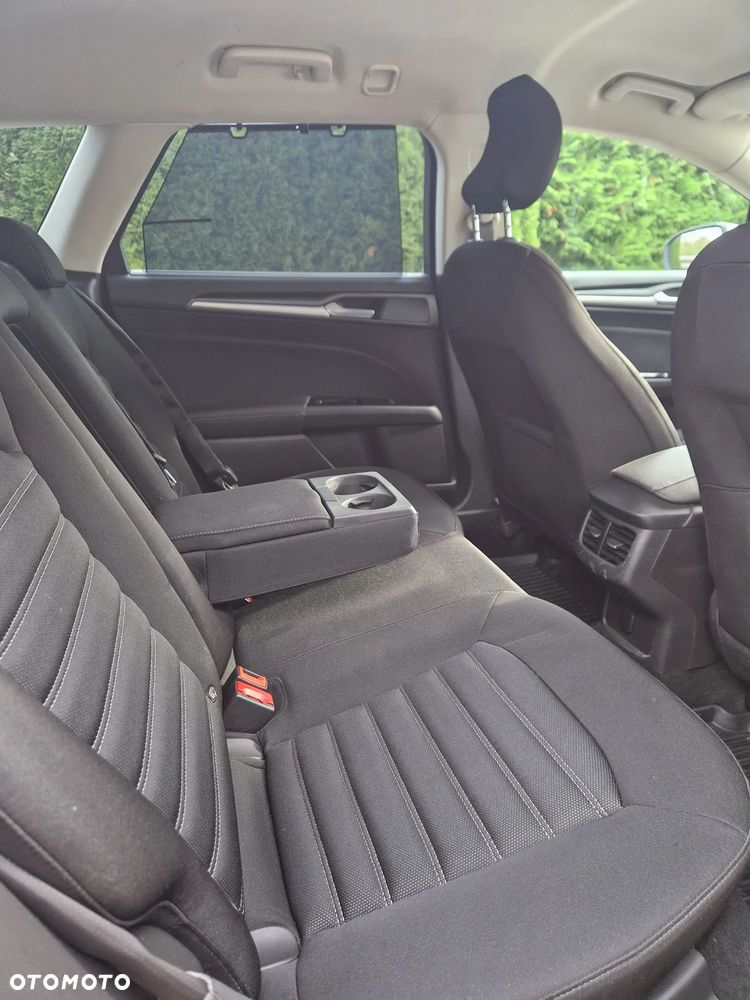 Ford Mondeo 2.0 TDCi Titanium PowerShift - 28
