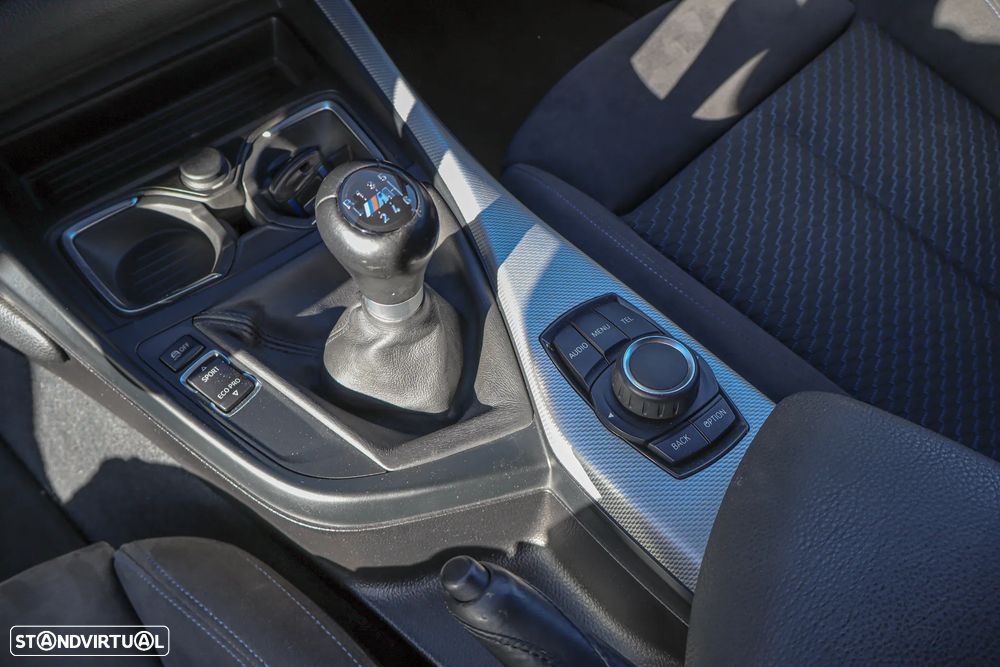 BMW 116 d Pack M - 24