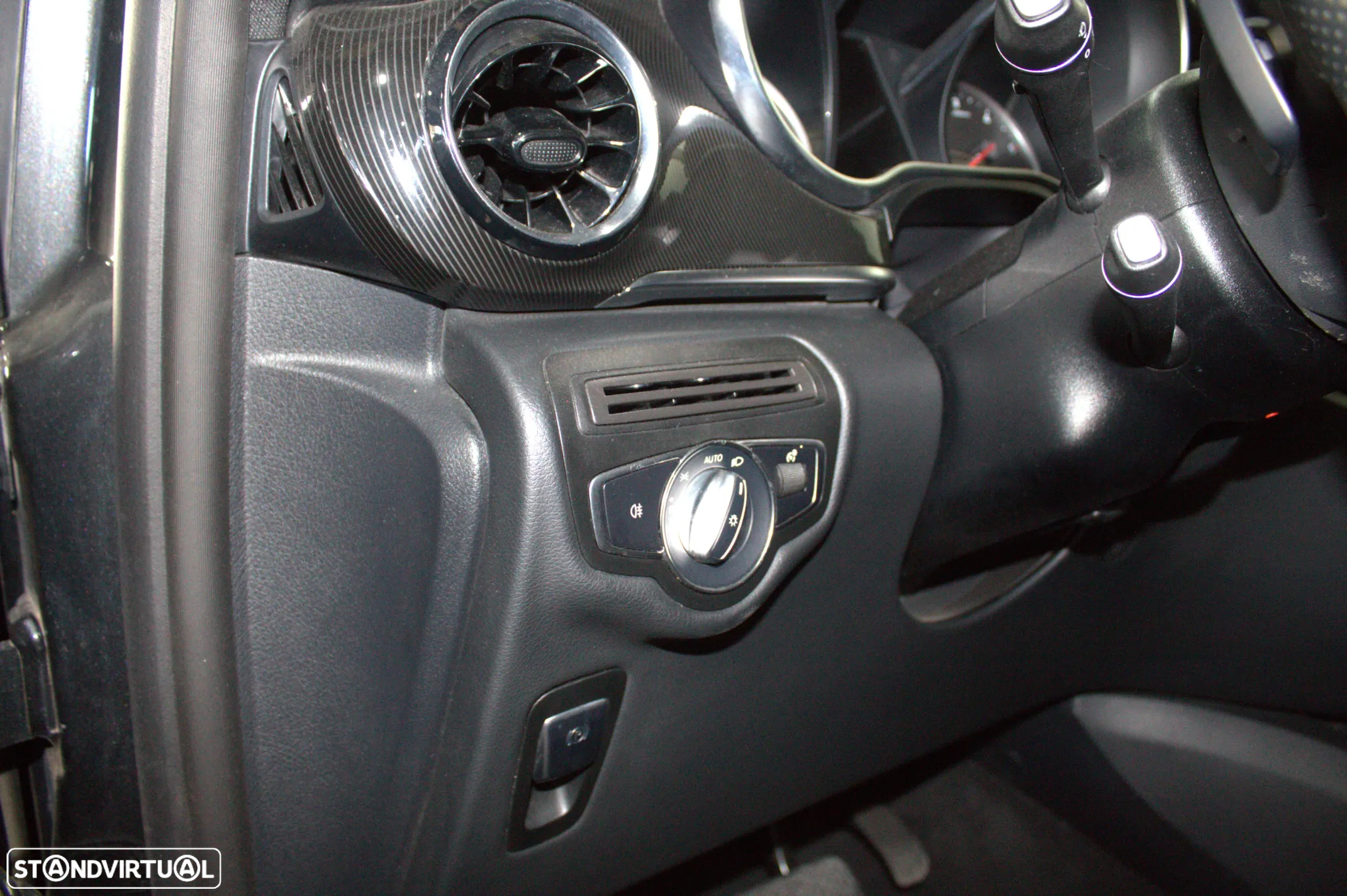 Mercedes-Benz V 220 d Longo Avantgarde - 8