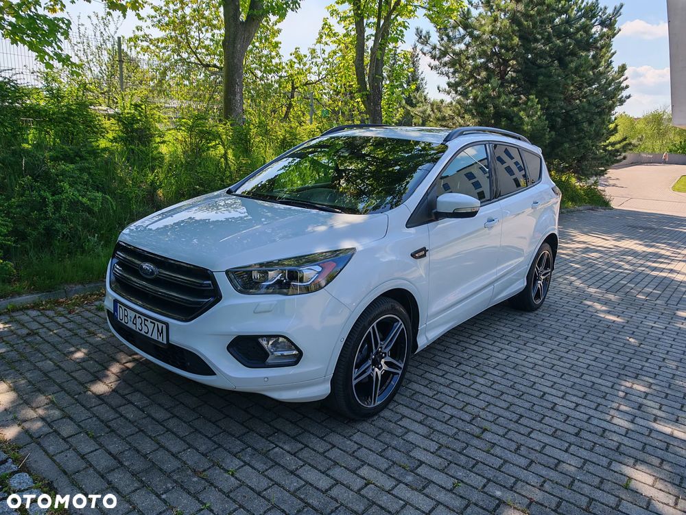 Ford Kuga 1.5 EcoBoost 2x4 ST-Line - 40