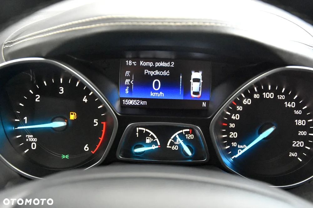 Ford Kuga 2.0 TDCi 2x4 Vignale - 34