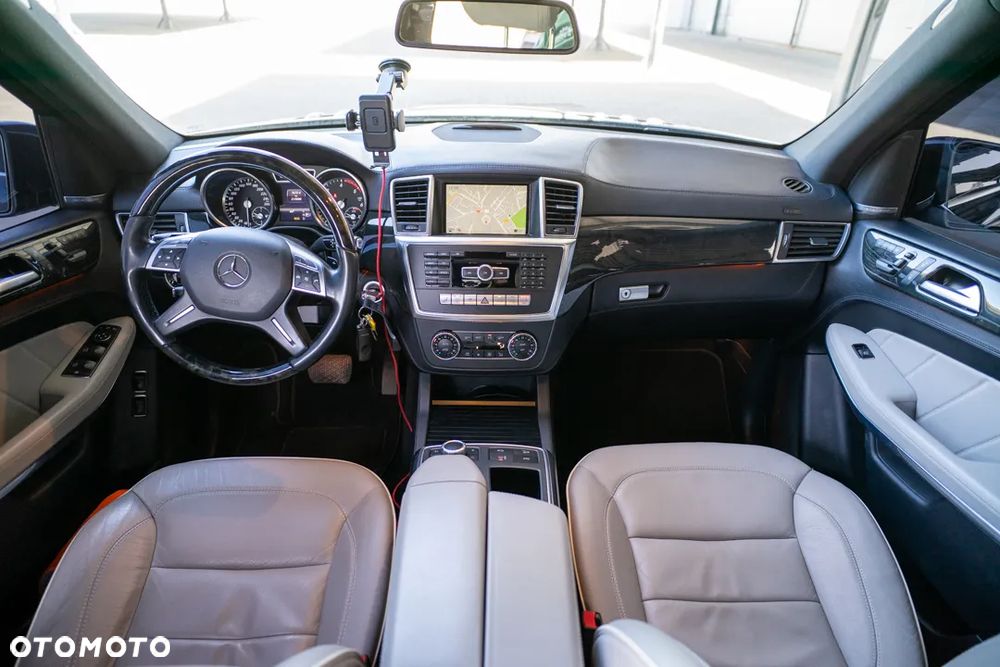 Mercedes-Benz GL 350 BlueTEC 4Matic 7G-TRONIC - 30