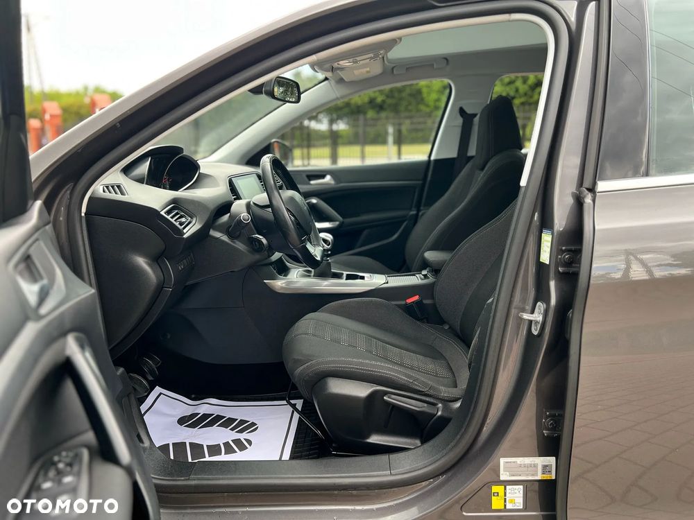 Peugeot 308 BlueHDi 150 Stop & Start Business-Line - 7