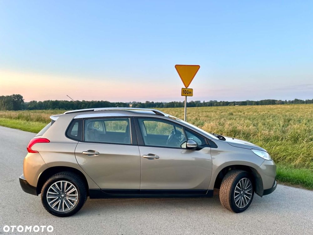 Peugeot 2008 PureTech 82 Urban Move - 8