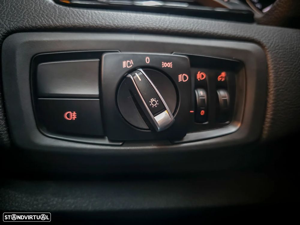 BMW 216 Gran Tourer d Aut. Advantage - 27