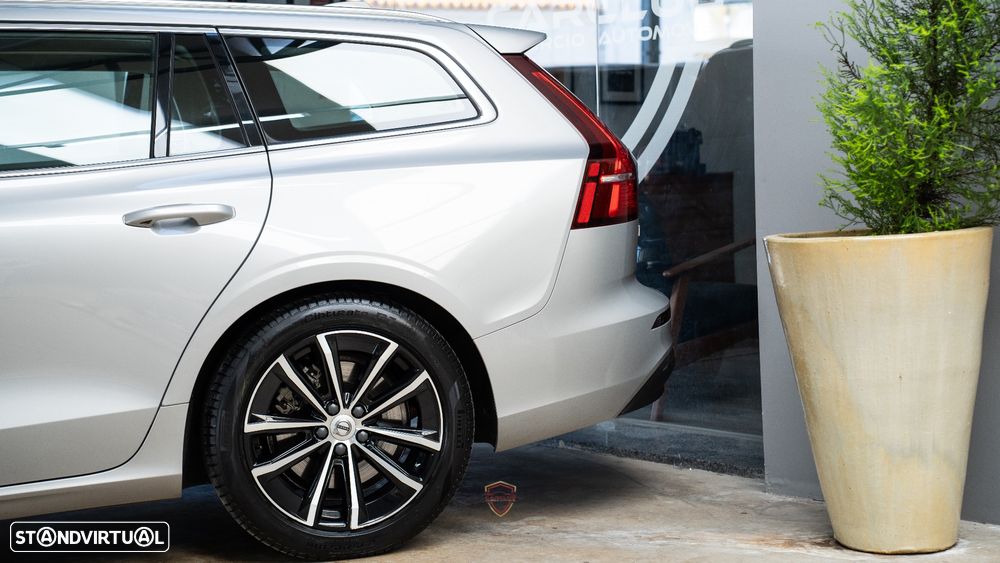 Volvo V60 2.0 T6 AWD TE Core - 13