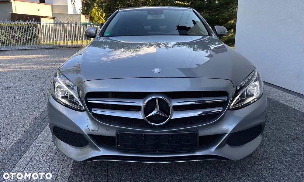 Mercedes-Benz Klasa C 180 7G-TRONIC - 9