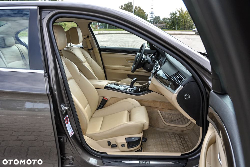 BMW Seria 5 - 12