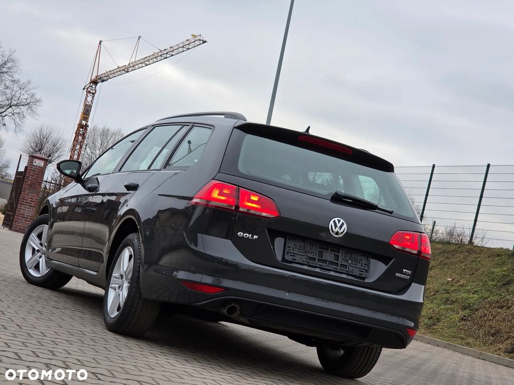 Volkswagen Golf 1.6 TDI BlueMotion Technology Comfortline - 12