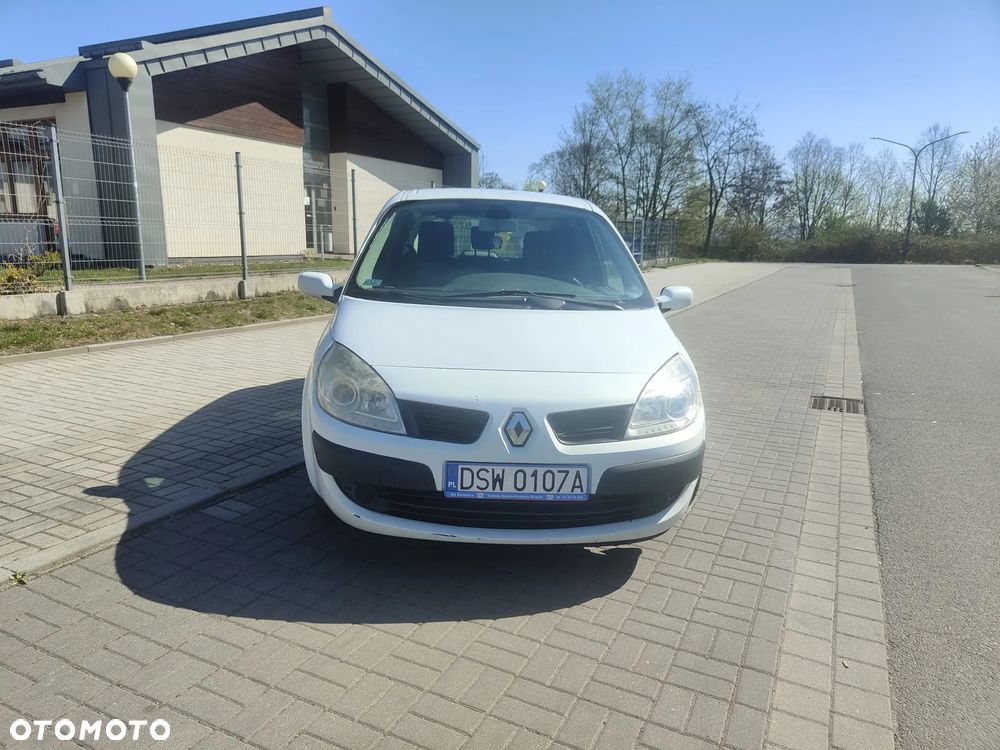 Renault Scenic 1.9 dCi FAP Conquest - 15