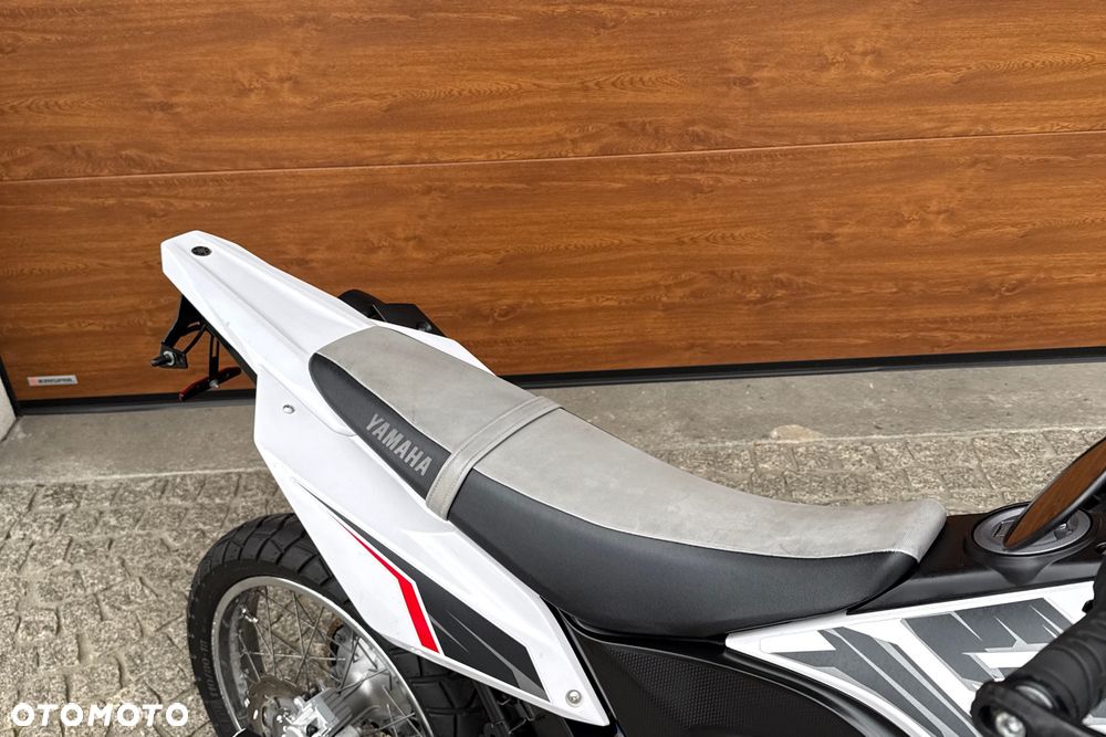 Yamaha WR - 12