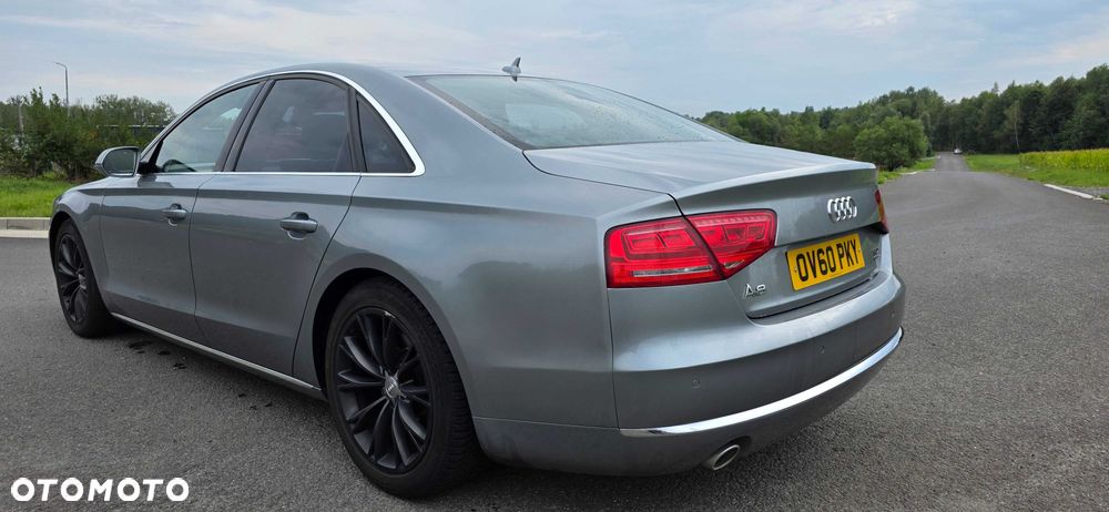 Audi A8 - 6