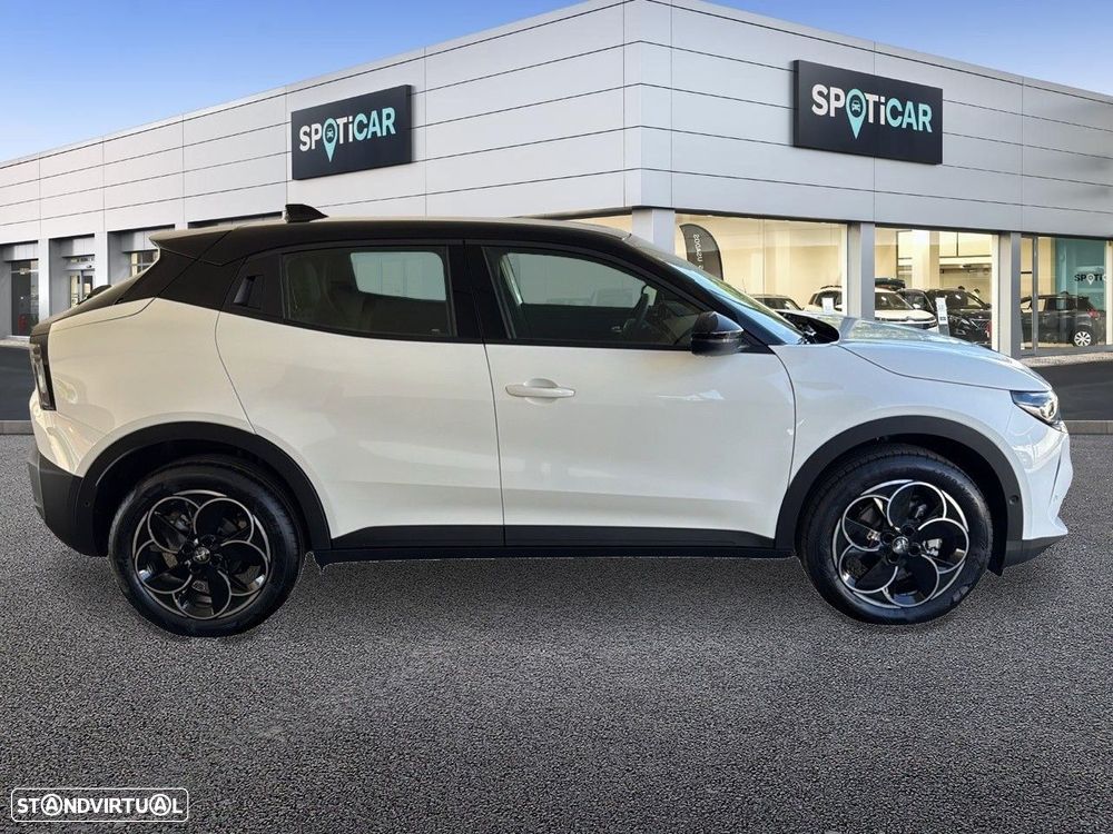 Alfa Romeo Junior 1.2 eDCT6 - 4