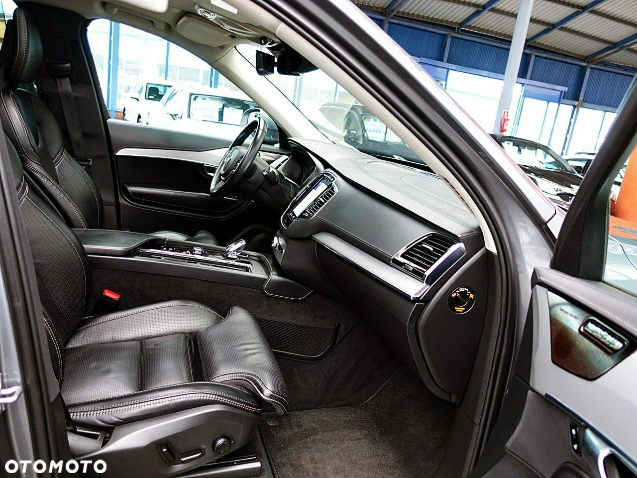 Volvo XC 90 - 12
