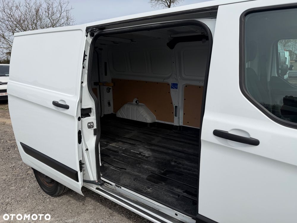 Ford Transit Custom - 8