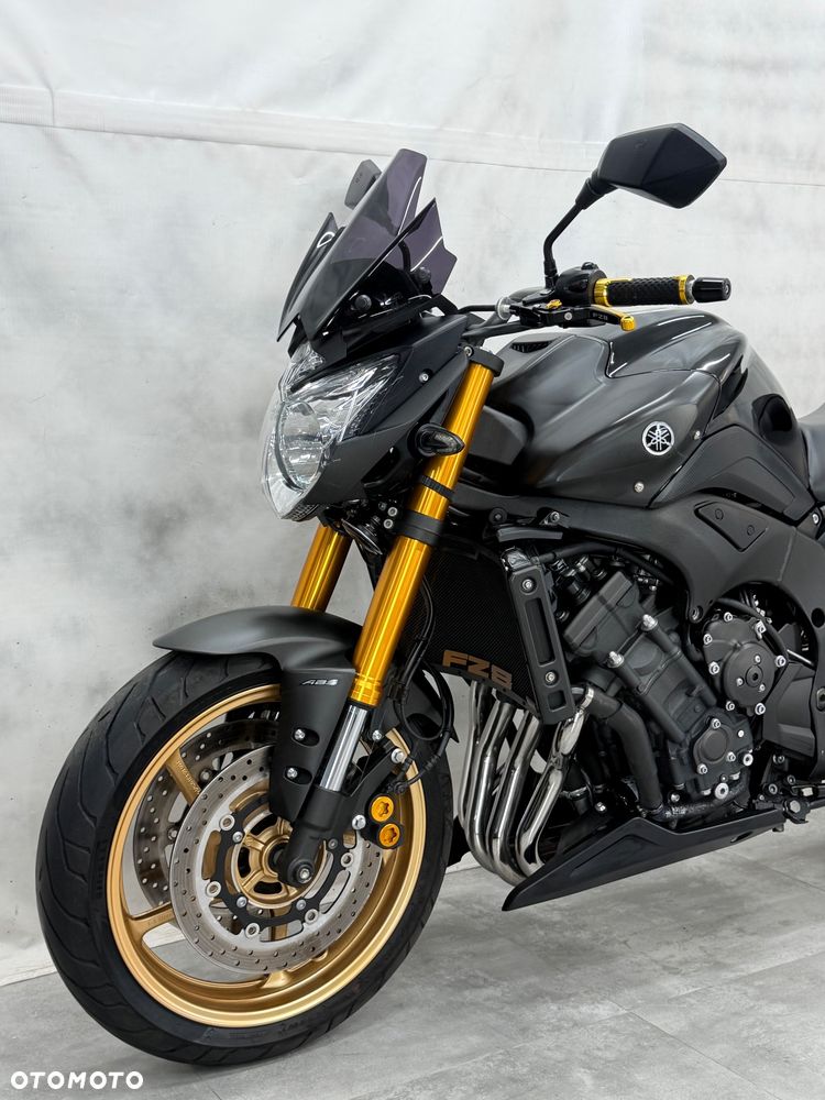 Yamaha FZ8 - 21