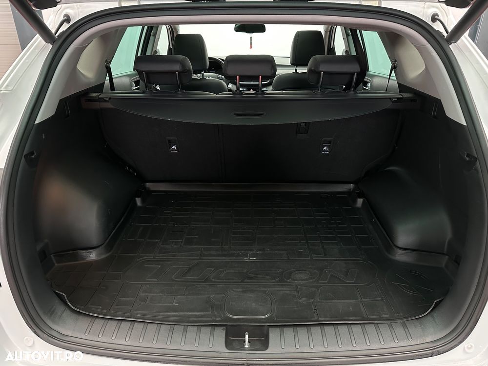 Hyundai Tucson 1.6 GDI 2WD DCT Premium - 32