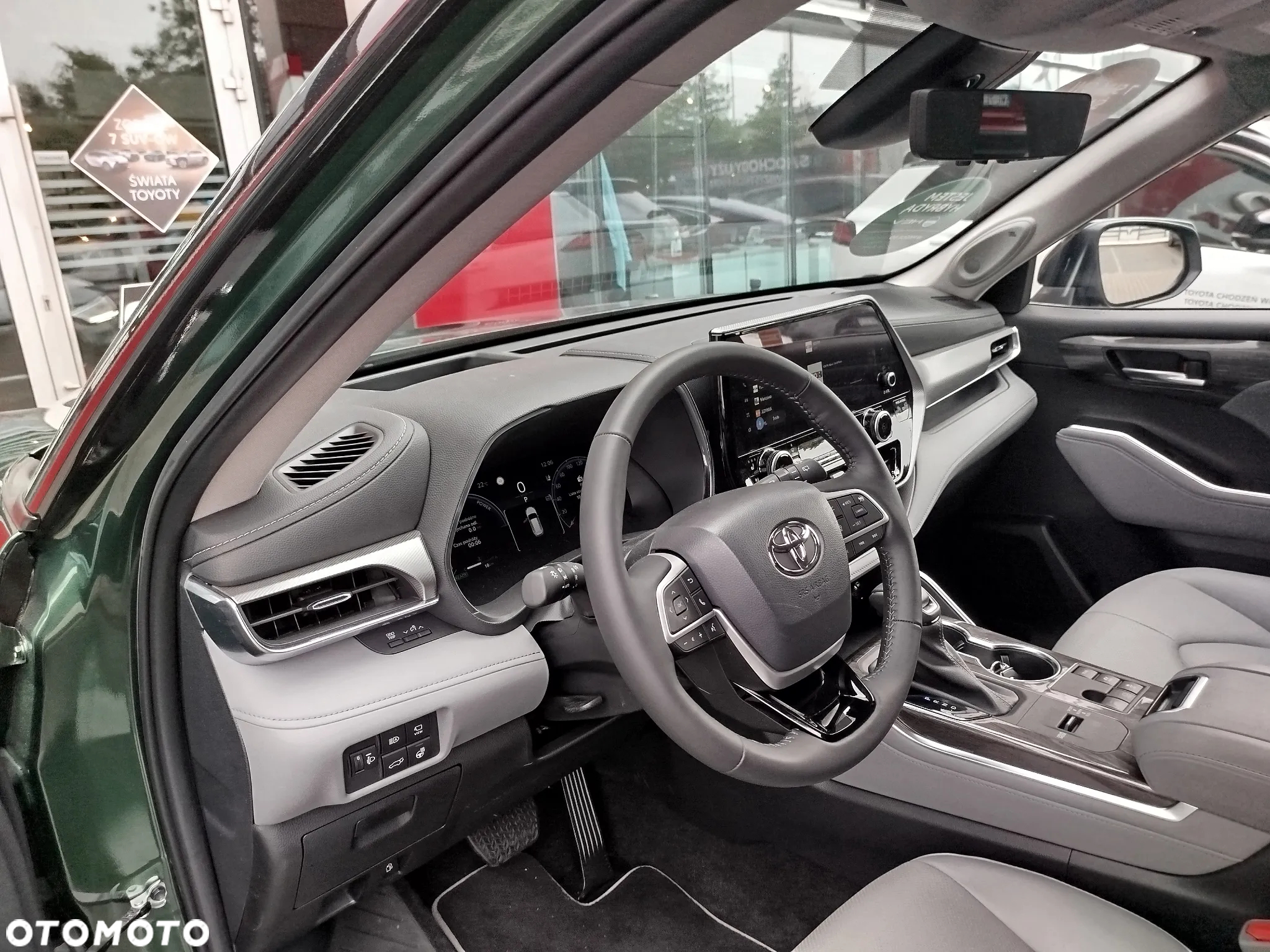 Toyota Highlander 2.5 Hybrid Executive - 11