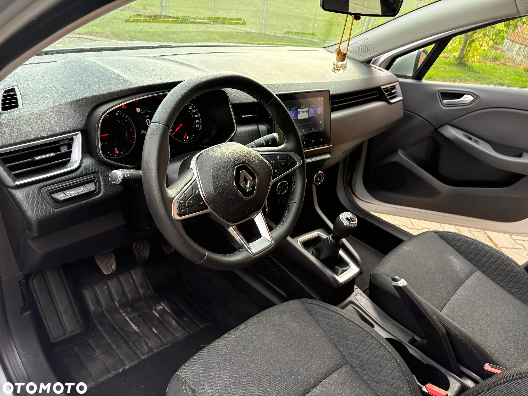 Renault Clio - 8