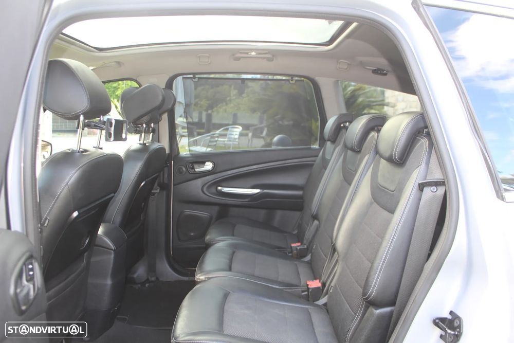 Ford S-Max 2.0 TDCi DPF Titanium - 23