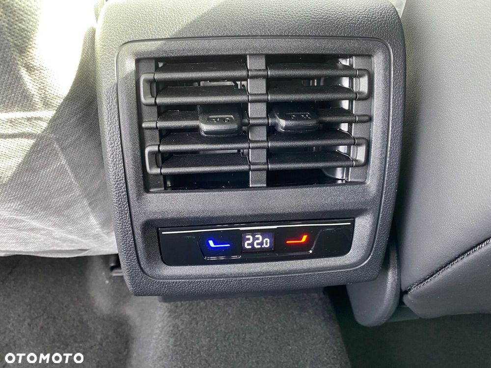 Volkswagen Golf - 15