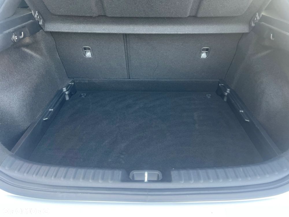Kia XCeed 1.5 T-GDI M - 18