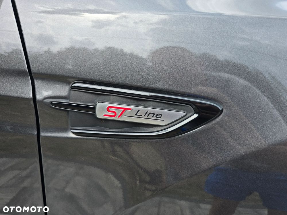 Ford Kuga 2.0 TDCi 2x4 ST-Line - 31
