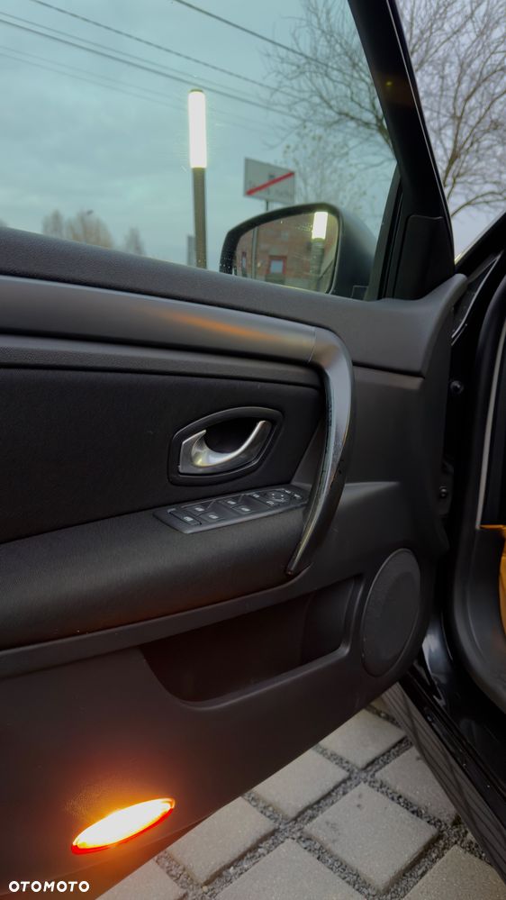 Renault Laguna 2.0 DCi FAP Expression - 32