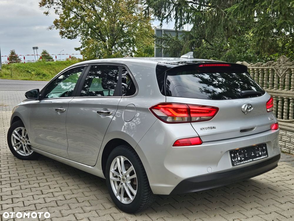 Hyundai i30 i30cw 1.6 CRDi Intro Edition - 6