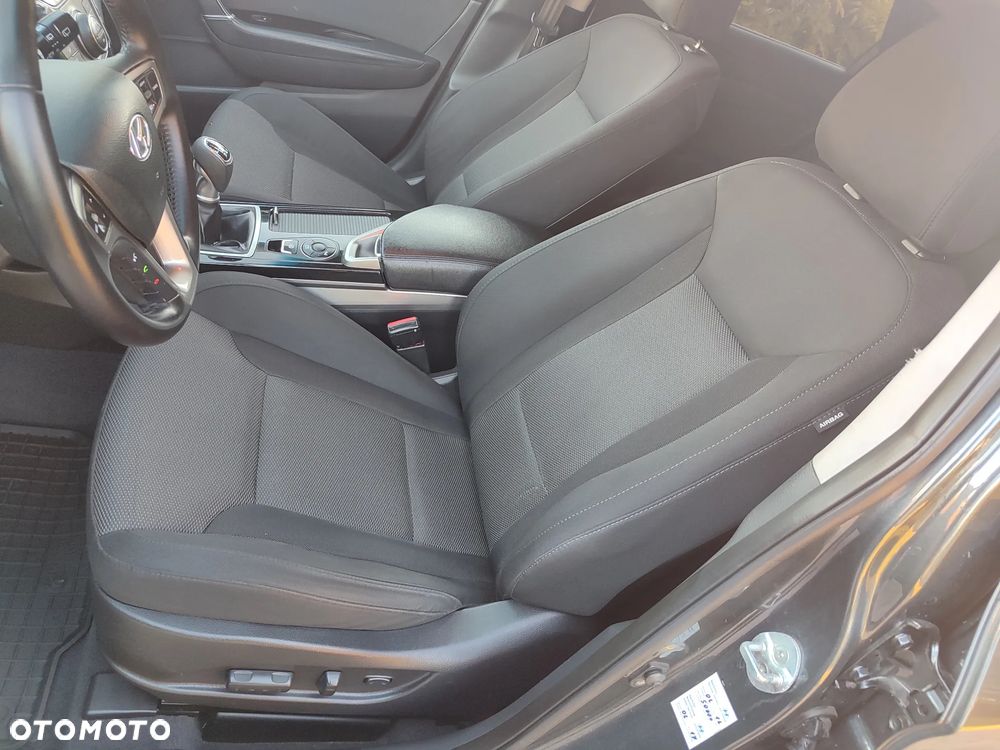 Hyundai i40 1.6 GDI Comfort + - 15