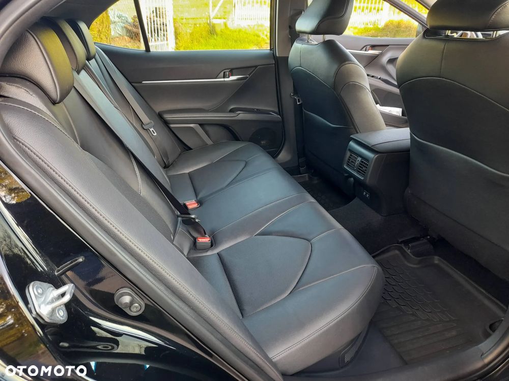 Toyota Camry 2.5 Hybrid Executive CVT - 13