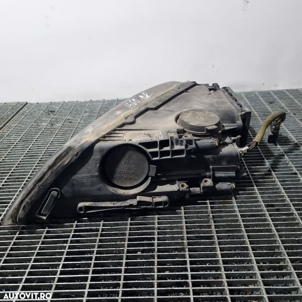 Far Dreapta Volkswagen Touareg 7L 2003 - 2006 SUV 4 Usi (1460) Xenon - 3