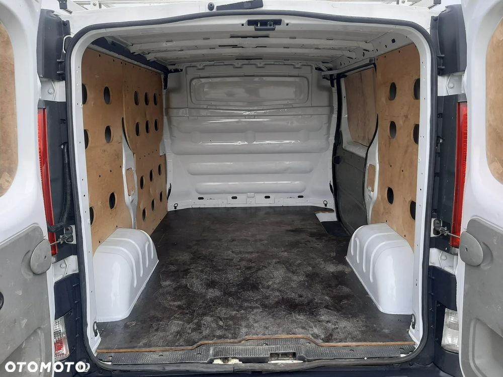 Opel Vivaro - 9
