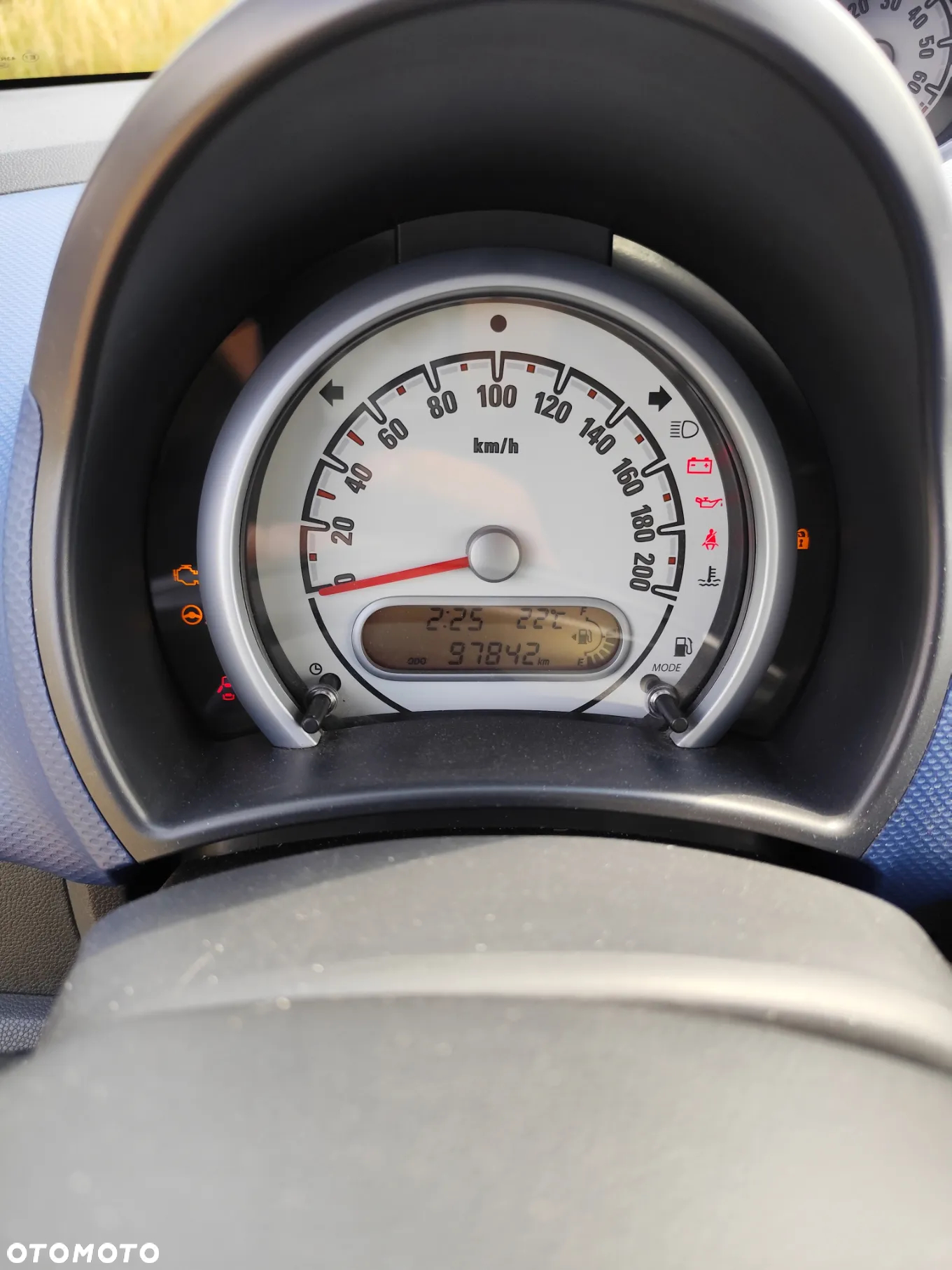 Opel Agila 1.0 - 10