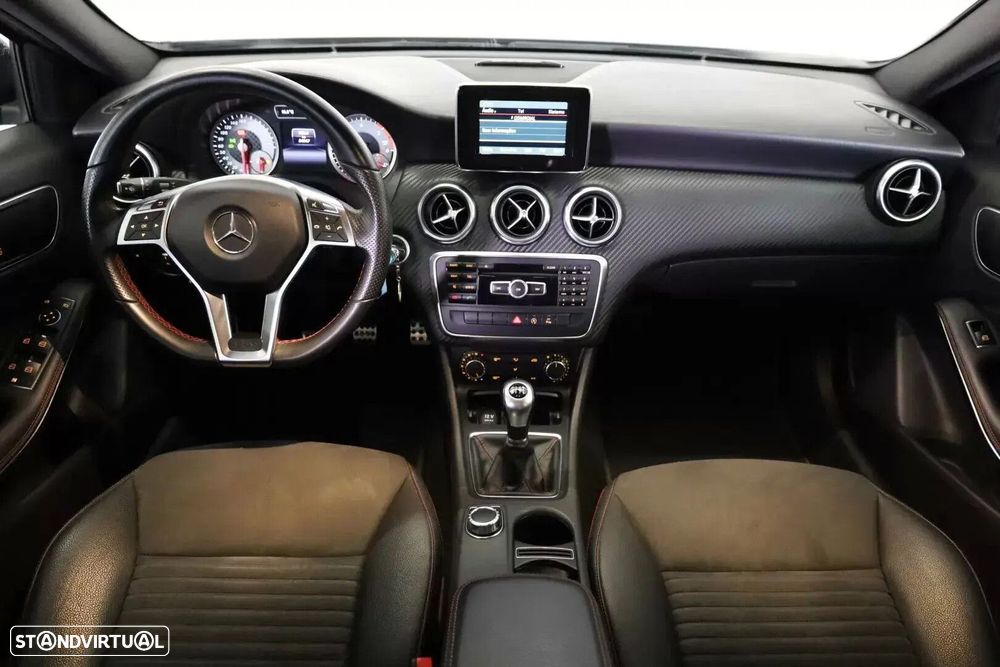 Mercedes-Benz A 200 d AMG Line - 20