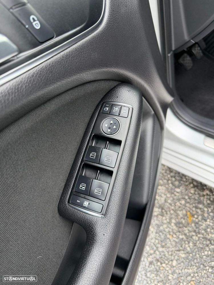 Mercedes-Benz B 180 CDi BlueEfficiency - 17