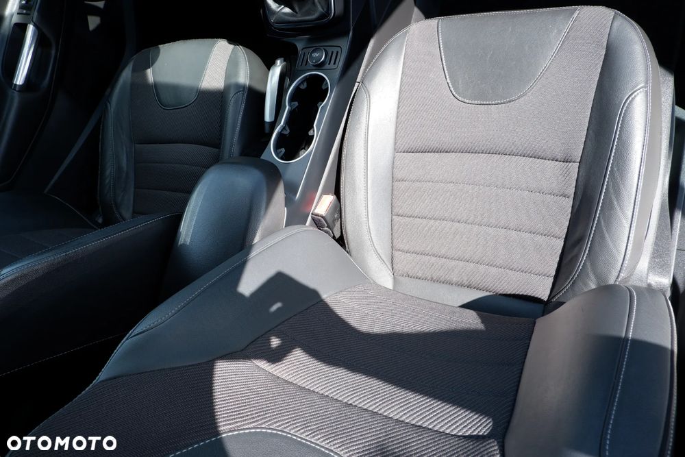 Ford Kuga 2.0 TDCi 4WD Titanium - 7