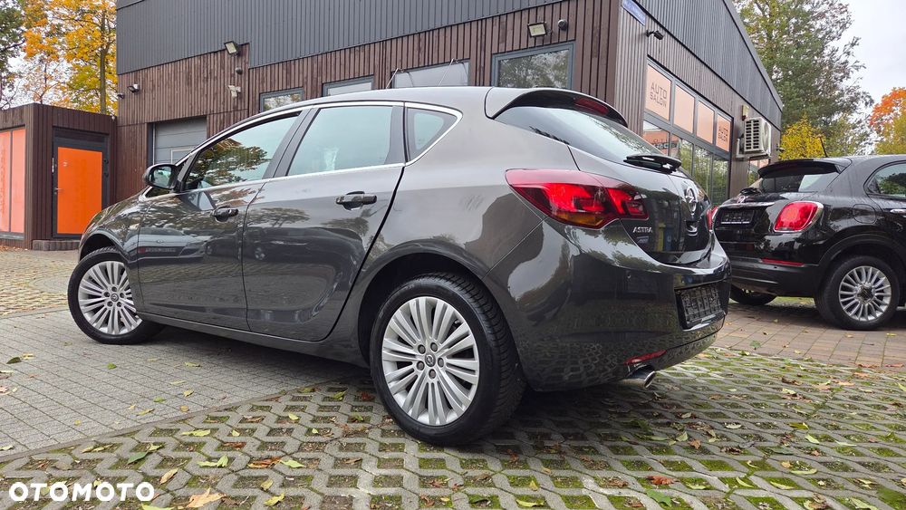 Opel Astra - 19